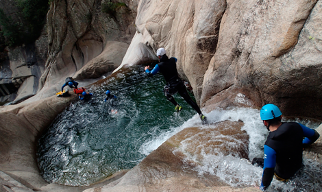 Discover Canyoning